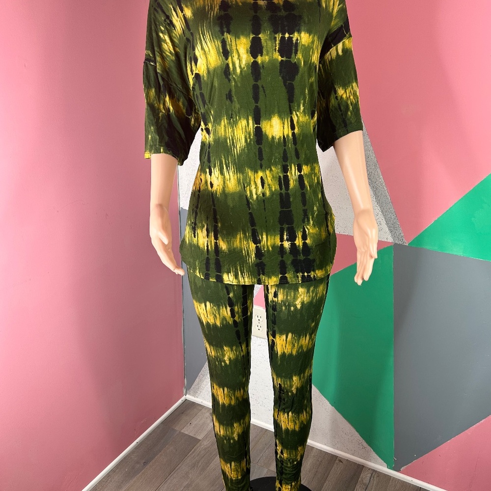 Green and yellow set with cross back